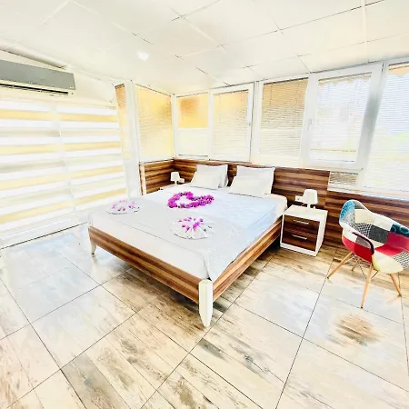 Ale Park Aparthotel 3*