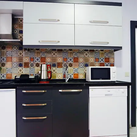 Apartmanhotel Ale Park 3*