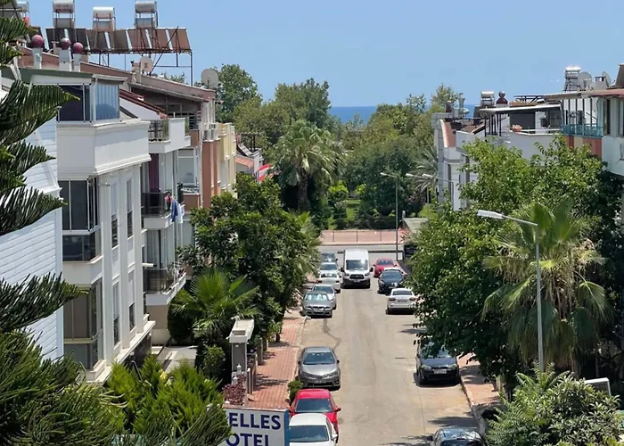 Apartmanhotel Ale Park 3*